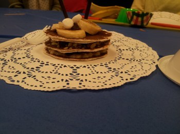 A better view of the Platinum Chefs' dessert: layers of tortilla, nutella, and banana. Yum! 